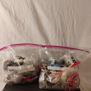 Vintage/Costume Assorted Jewelry Lot